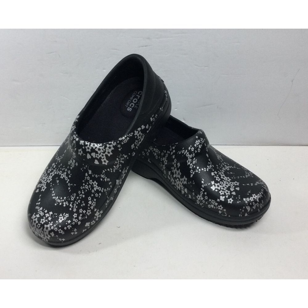 CROCS‎ Triple Comfort Clogs Womens Size 5 Black Cherry Blossom Nursing Shoes